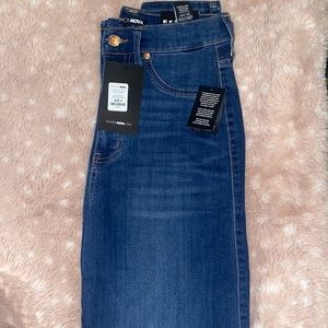 Never Worn Brand New !